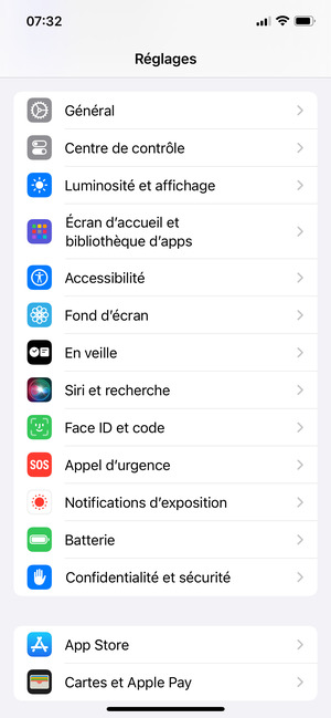 Retournez au menu Réglages, faites défiler et sélectionnez Batterie