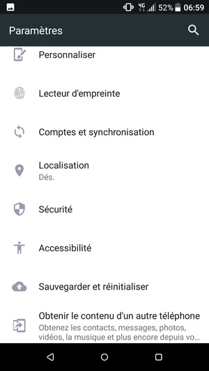 Retournez au menu Paramètres et sélectionnez Comptes et synchronisation