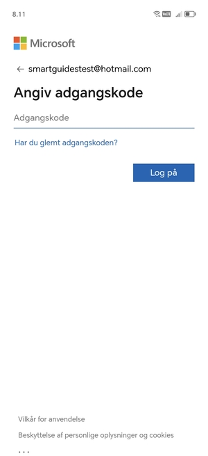 Indtast din Hotmail adgangskode og vælg Log på