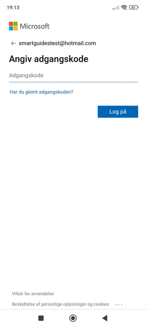 Indtast din Hotmail adgangskode og vælg Log på