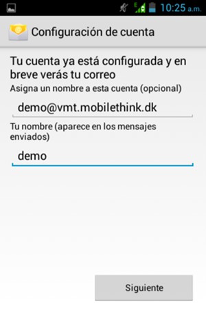 Déle a su cuenta un nombre y escriba su nombre. Seleccione Siguiente