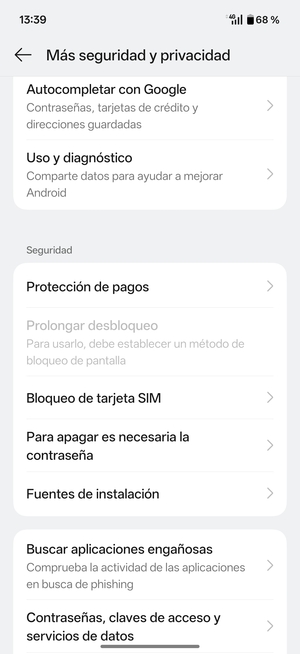 Desplácese y seleccione Bloqueo de tarjeta SIM