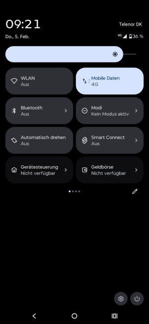 Stellen Sie die Helligkeit auf das erforderliche Niveau