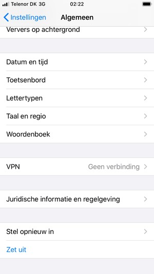 Scroll naar en selecteer Stel opnieuw in