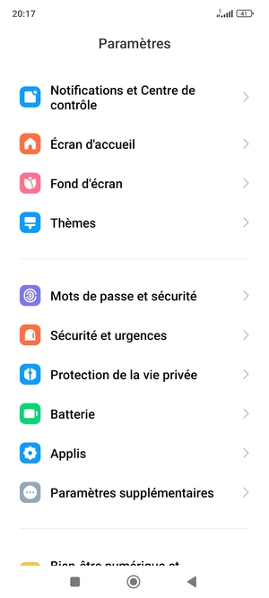 Faites défiler et sélectionnez Mots de passe et sécurité