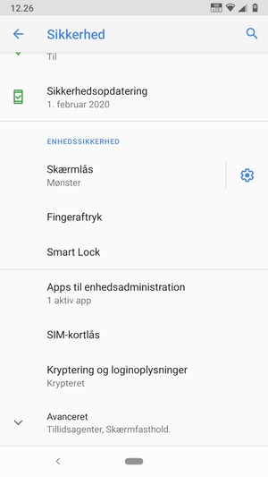 For at ændre PIN-koden til sim-kortet, scroll til og vælg SIM-kortlås