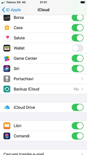 Scorri e seleziona Backup iCloud