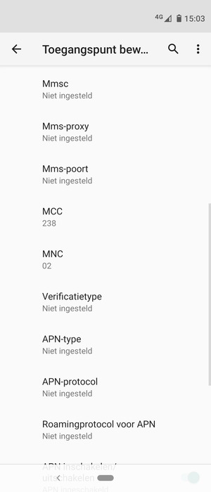 Scroll naar beneden en voer internetgegevens in