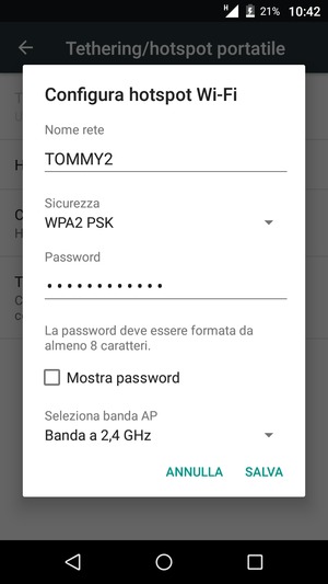 Inserisci una password dell'hotspot Wi-Fi di almeno 8 caratteri e seleziona SALVA