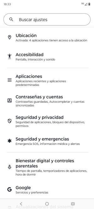 Desplácese y seleccione Contraseñas y cuentas