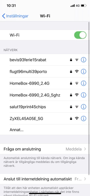Ställ Wi-Fi på ON. Tryck på det trådlösa nätverk som du vill ansluta till