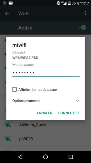 Saisissez le mot de passe du Wi-Fi et sélectionnez CONNECTER