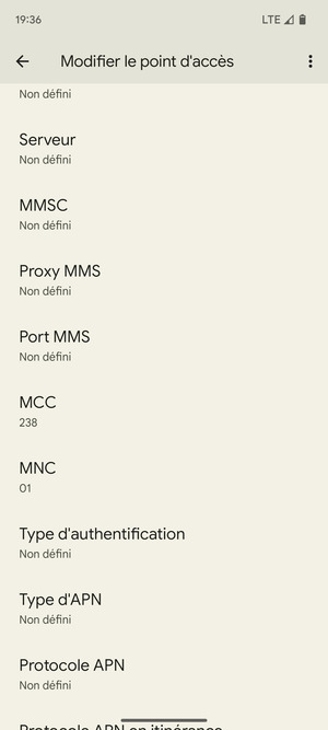 Faites défiler vers le bas et saisissez les informations MMS