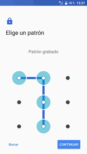 Dibuje un patrón de desbloqueo y seleccione CONTINUAR