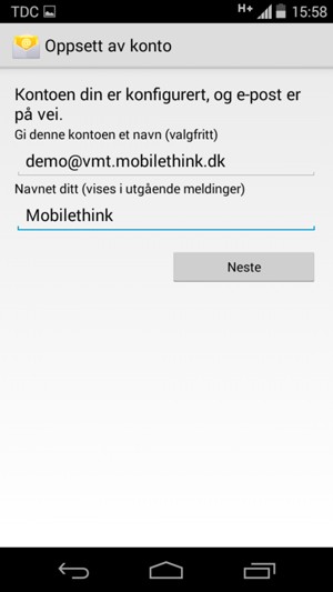 Gi kontoen din et navn, og skriv inn navnet ditt. Velg Neste