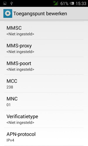 Scroll naar beneden en voer mms-gegevens in