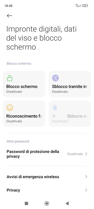 Per attivare il blocco dello schermo, torna al menu Password e sicurezza e seleziona Blocco schermo