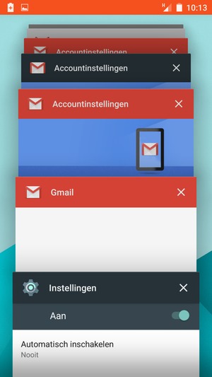 Veeg apps naar rechts om ze te sluiten