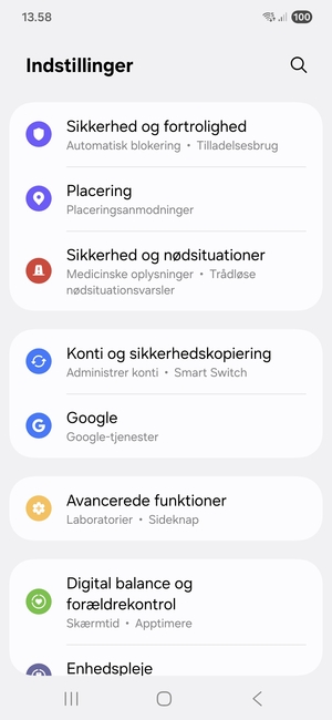 Scroll til og vælg Konti og sikkerhedskopiering