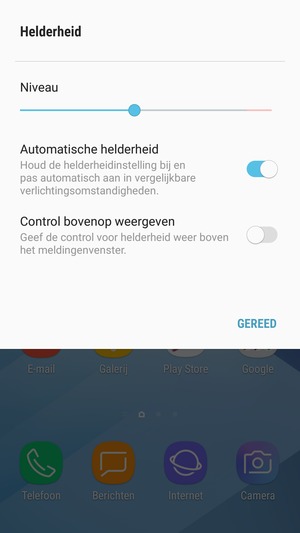 Schakel Automatische helderheid in en selecteer GEREED