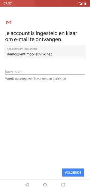 Geef uw account een naam en voer uw naam in. Selecteer VOLGENDE