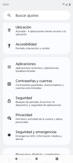 Desplácese y seleccione Contraseñas y cuentas