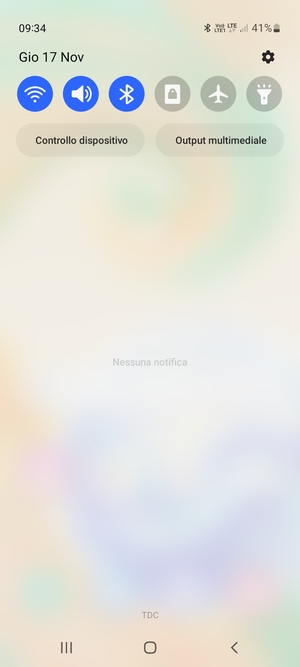 Scorri nuovamente verso il basso il menu in alto