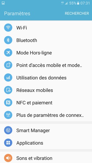 Faites défiler et sélectionnez Réseaux mobiles