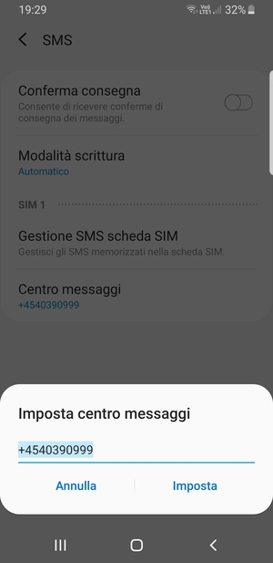 Inserisci il numero di Centro messaggi e seleziona Imposta