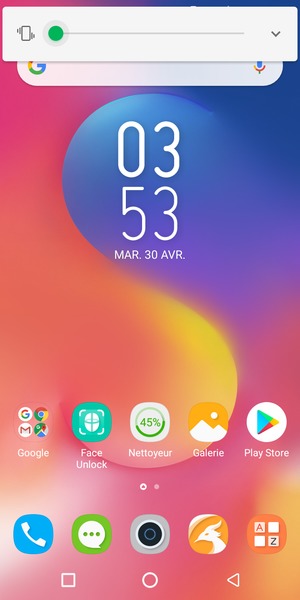 Maintenir appuyé pour passer en mode vibreur, qui est approuvé par une courte vibration