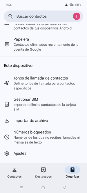 Desplácese y seleccione Gestionar SIM