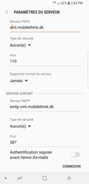 Désactiver Authentification requise avant l'envoi d'e-mails  et sélectionnez CONNEXION