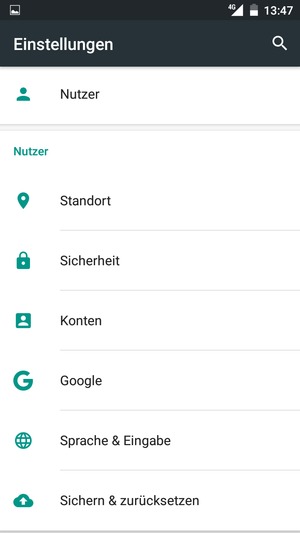 Scrollen Sie und wählen Sie Konten