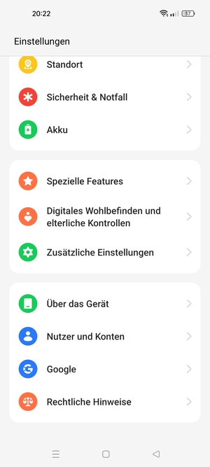 Scrollen Sie und wählen Sie Über das Gerät