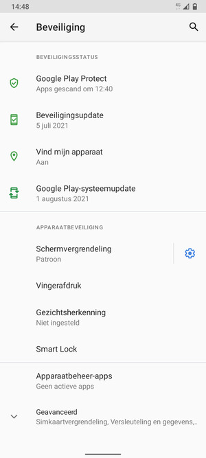 Om de pin voor de simkaart te wijzigen, scroll naar en selecteer Geavanceerd