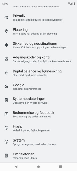Scroll til og vælg Systemopdateringer