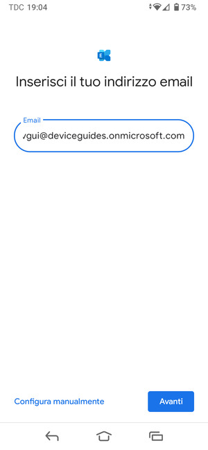 Inserisci il tuo indirizzo email e seleziona Configurar manualmente