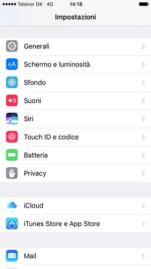 Scorri verso il basso e seleziona Touch ID e codice