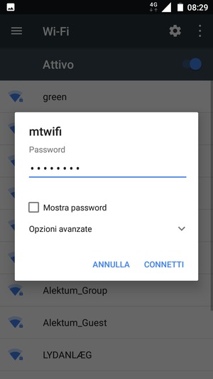 Inserisci la password del Wi-Fi e seleziona CONNETTI
