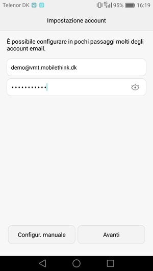 Inserisci il tuo indirizzo email e password. Seleziona Avanti