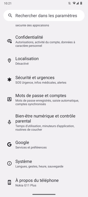 Faites défiler et sélectionnez Mots de passe et comptes