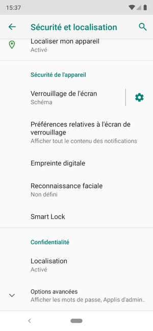 Pour modifier le code PIN de la carte SIM, faites défiler et sélectionnez Options avancées
