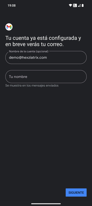 Déle a su cuenta un nombre y escriba su nombre. Seleccione SIGUIENTE