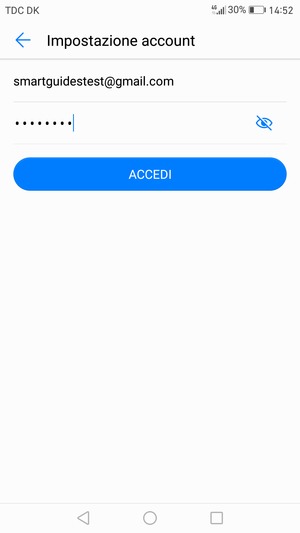 Inserisci il tuo indirizzo Gmail o Hotmail e password. Seleziona ACCEDI