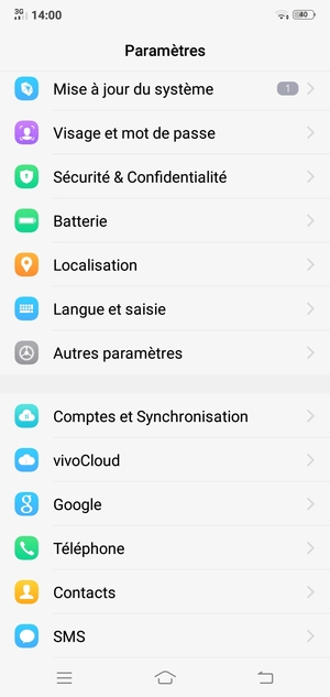 Faites défiler et sélectionnez Comptes et Synchronisation