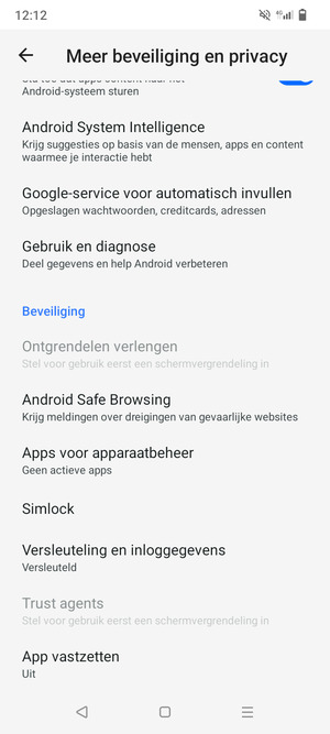 Scroll naar en selecteer Simlock