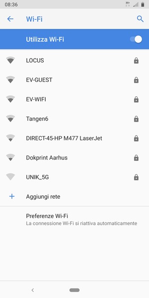 Seleziona la rete wireless a cui desideri connetterti
