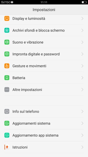 Per attivare il blocco dello schermo, vai al menu Impostazioni e seleziona Impronta digitale e password