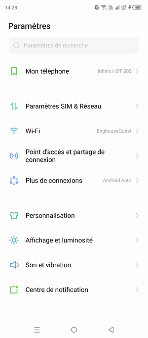 Sélectionnez Paramètres SIM & Réseau