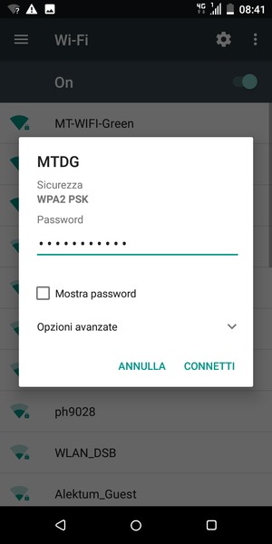 Inserisci la password del Wi-Fi e seleziona CONNETTI